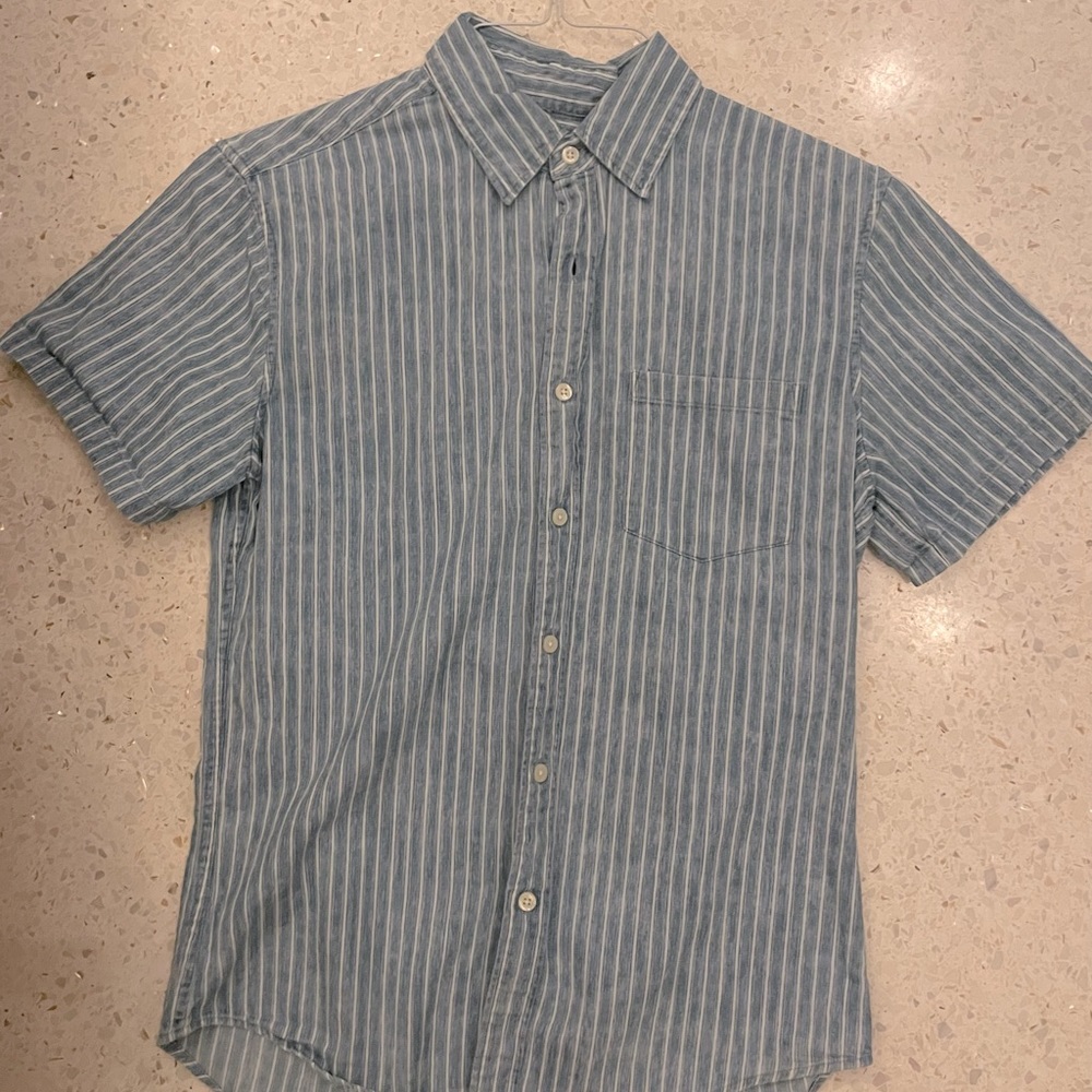 Jcrew Mercantile men’s small short sleeved button down light blue with stripes